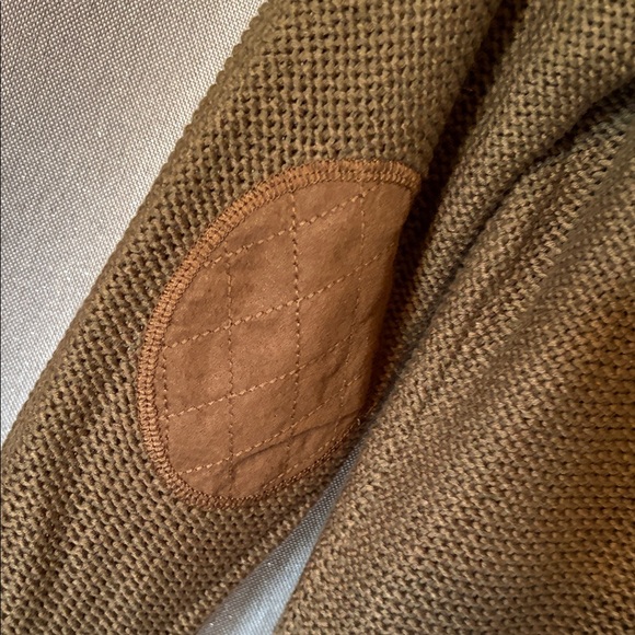RDI Army Green Knit Sweater with Suede Elbow Patches - Picture 4 of 6